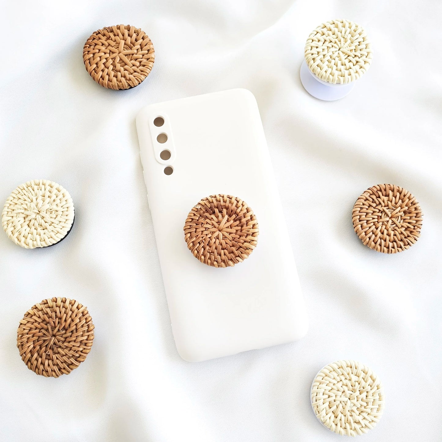 Phone grip en rotin