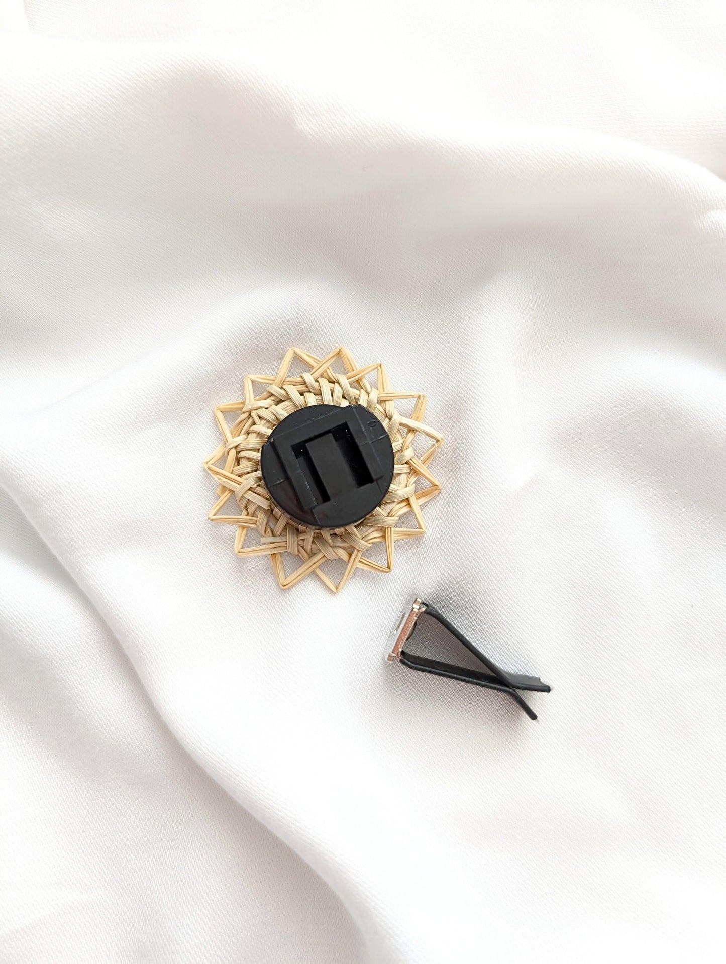 Clip diffuseur d'huiles essentielles - Soleil