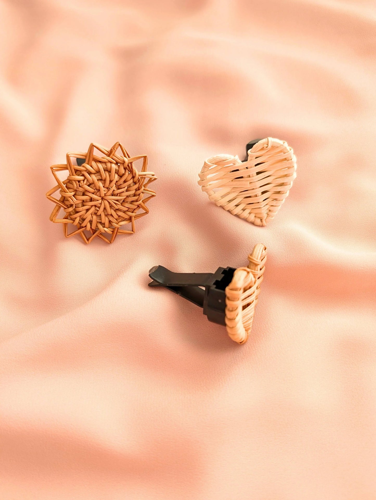 Clip diffuseur d'huiles essentielles - Soleil