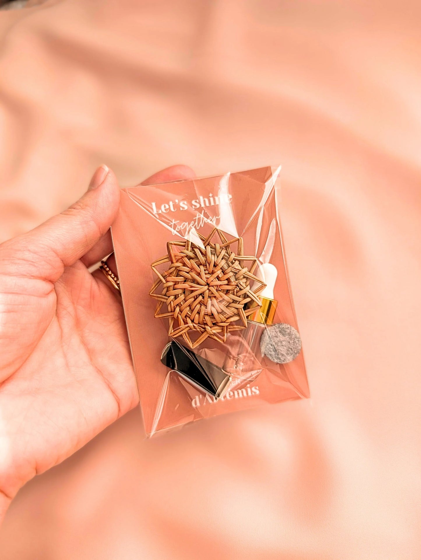 Clip diffuseur d'huiles essentielles - Soleil