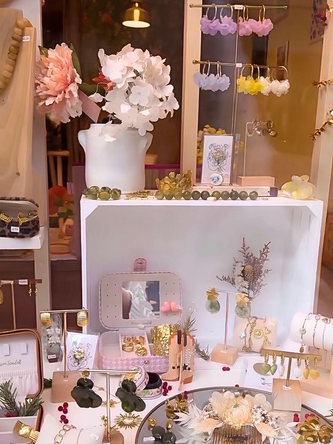 Vitrine boutique AMAÏ